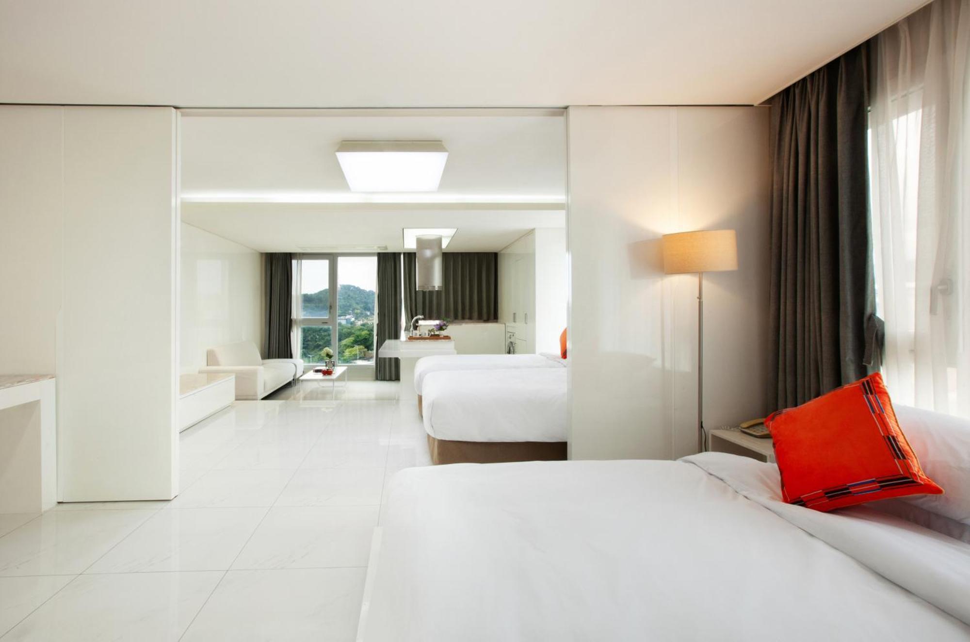 Shin Shin Hotel Jeju Ocean Seogwipo Eksteriør bilde