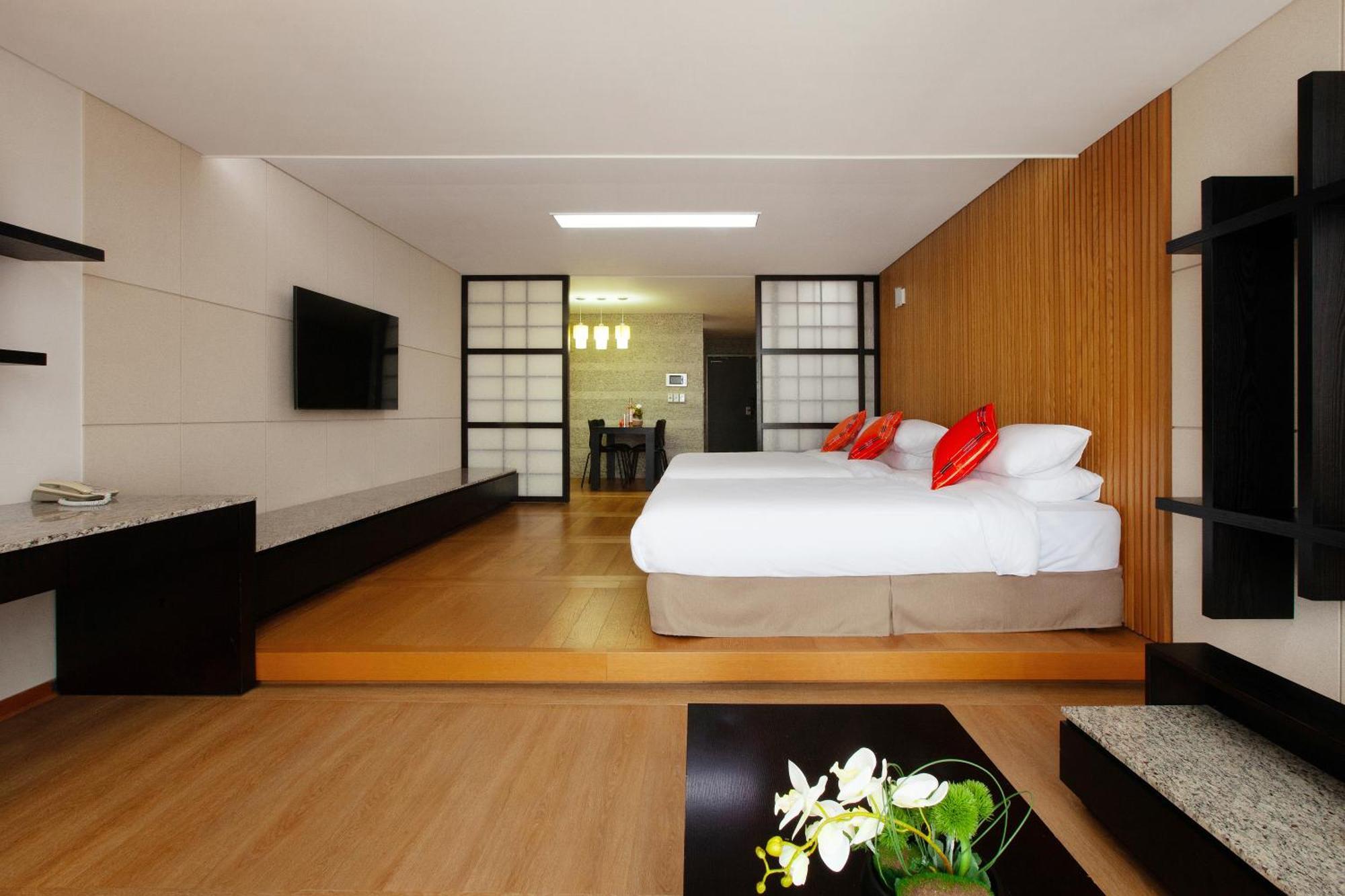 Shin Shin Hotel Jeju Ocean Seogwipo Eksteriør bilde